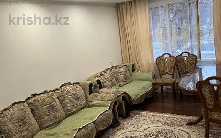 3-комнатная квартира, 60 м², 1/5 этаж помесячно, Мкр 5 за 120 000 〒 в Талдыкоргане, мкр Самал — фото 2