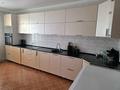 3-комнатная квартира · 93.7 м² · 8/9 этаж, мкр Юго-Восток, мкр Юго-Восток, 28й микрорайон 31А — проспект Шахтёров за 37 млн ₸ в Караганде, Казыбек би р-н — фото 9