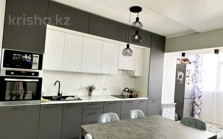 3-комнатная квартира · 92 м², проспект Санкибай батыра 159б — Баня «Люкс» за 27.5 млн 〒 в Актобе — фото 5