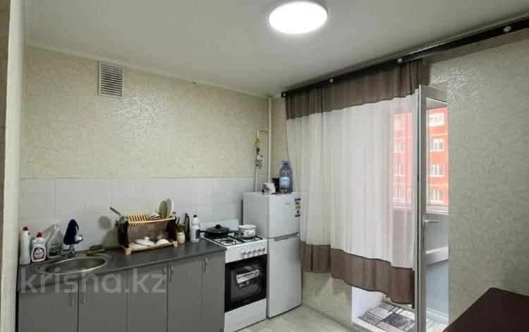 1-бөлмелі пәтер · 37.6 м² · 2/9 қабат, мкр. Юбилейный, бағасы: 15 млн ₸ в Костанае — фото 3