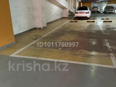 Паркинг · 30 м² · Кошкарбаева 10/1 10/1 — Возле кофе бума за 70 000 ₸ в Астане, Сарайшык р-н