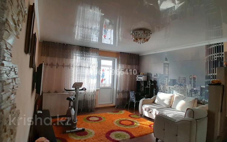 3-комнатная квартира, 67 м², 5/9 этаж, Утепбаева 52 за ~ 25.9 млн 〒 в Семее — фото 2