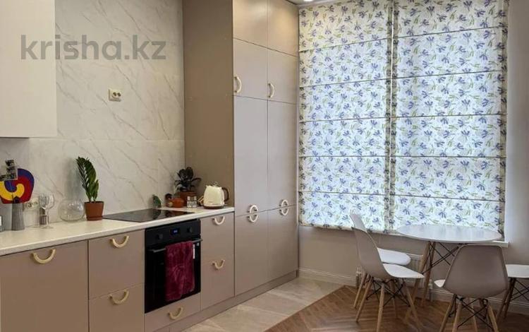 2-бөлмелі пәтер · 44 м² · 2/13 қабат, Райымбека, бағасы: 35.5 млн ₸ в Алматы, Ауэзовский р-н — фото 2