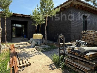 Жеке үй · 8 бөлме · 920 м² · 20 жүзд., Панфилова 20, бағасы: 800 млн ₸ в Астане, Сарайшык р-н