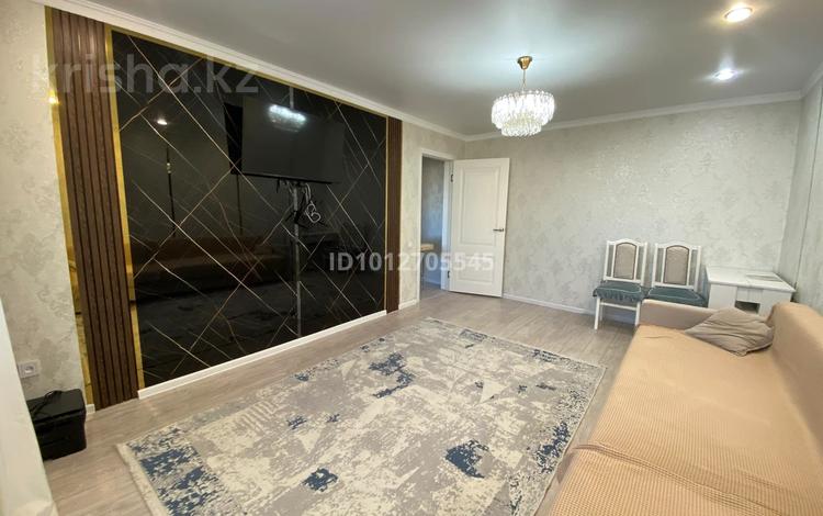 2-бөлмелі пәтер · 54 м² · 8/9 қабат, мкр Юго-Восток, Мкр Орбита 31 — Возле Туран ел, бағасы: 23.5 млн ₸ в Караганде, Казыбек би р-н — фото 2