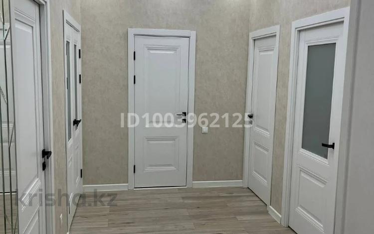 3-бөлмелі пәтер · 108 м² · 8/10 қабат, мкр. Алтын орда, Молдагуловой 66/2, бағасы: 25 000 ₸ в Актобе — фото 17