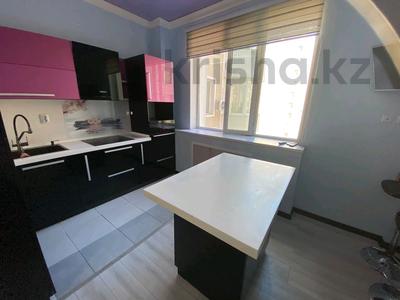 3-комнатная квартира · 110 м² · 5/10 этаж, А. Бокейханова 8 — Президентский Парк Генпрокуратура Библиотека за 300 000 ₸ в Астане, Есильский р-н