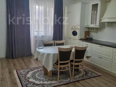 2-комнатная квартира · 88 м² · 2/11 этаж, Студенческий 40 а за 350 000 ₸ в Атырау