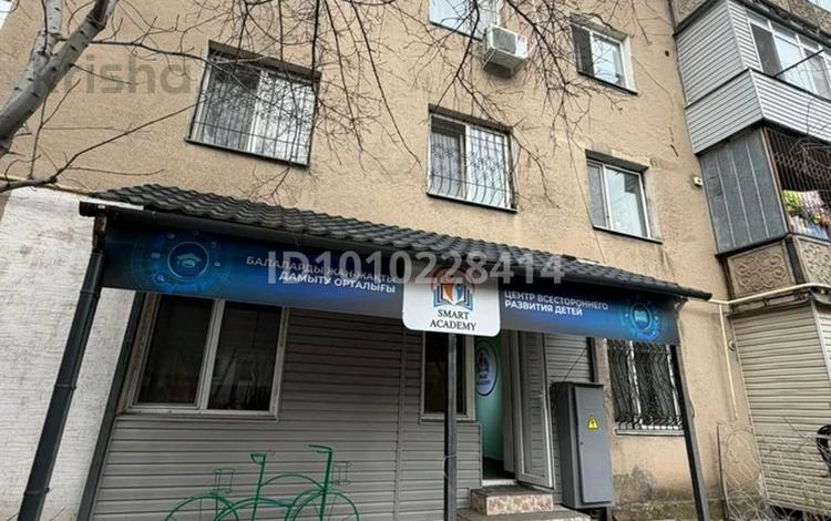 Свободное назначение, офисы, салоны красоты, медцентры и аптеки, образование, кабинеты и рабочие места, студии · 64 м² за 300 000 〒 в Талгаре — фото 28