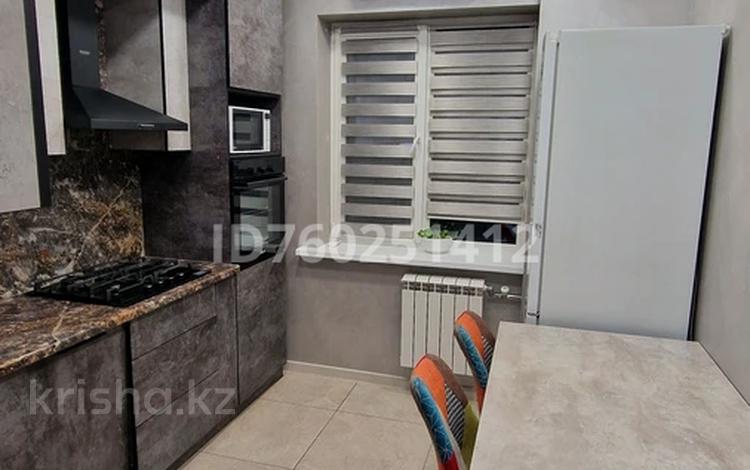 1-бөлмелі пәтер · 40 м² · 6/9 қабат, мкр Аксай-4 96, бағасы: 250 000 ₸ в Алматы, Ауэзовский р-н — фото 2