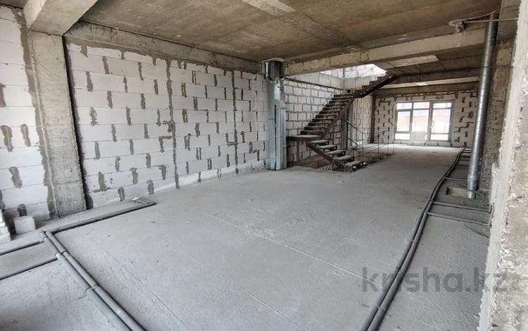 6-комнатная квартира · 336 м² · 2/3 этаж, Керей-Жанибек хандар — Оспанова за 255 млн ₸ в Алматы, Медеуский р-н — фото 2