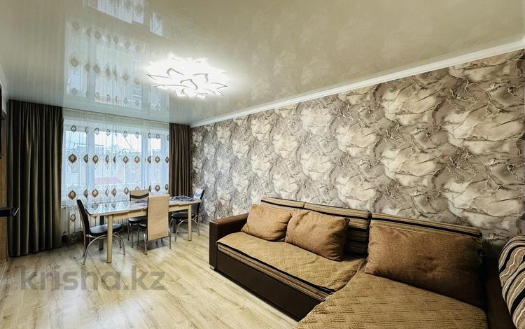 3-комнатная квартира, 60 м², 5/5 этаж, Пр Абая 78б за 13 млн 〒 в Шахтинске — фото 2