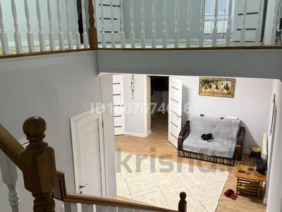 Жеке үй · 6 бөлме · 242 м² · 8 сот., мкр 12, Мкр 12 б, бағасы: 1.5 млн 〒 в Актобе