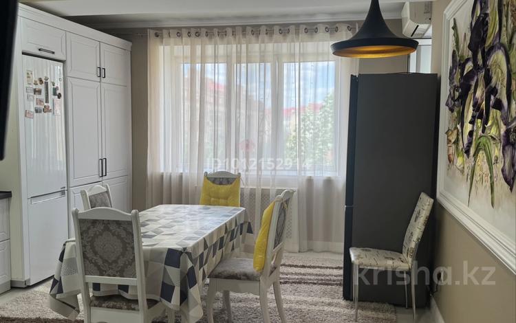 3-комнатная квартира · 117 м² · 5/5 этаж, просп. Тауелсиздик 20 за 45 млн ₸ в Актобе — фото 2