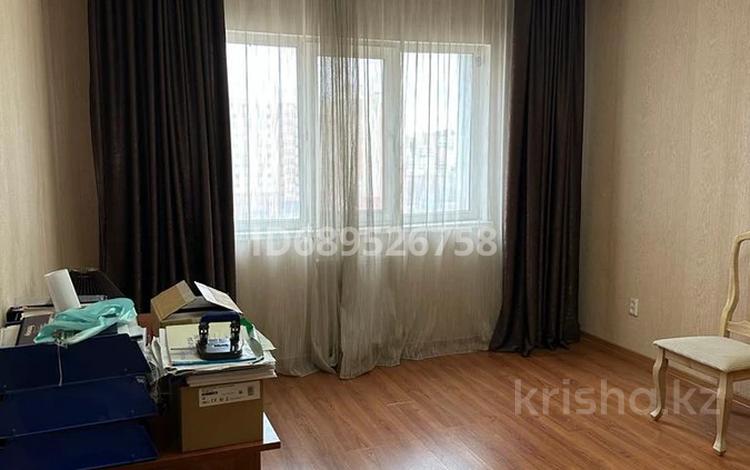 2-бөлмелі пәтер · 76 м² · 8/10 қабат, Б. Момышулы 15а, бағасы: 38 млн ₸ в Астане, Алматы р-н — фото 2