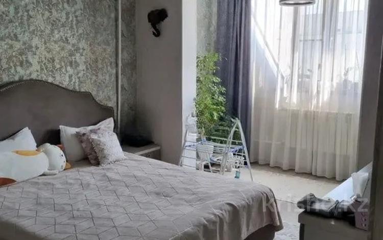 3-бөлмелі пәтер · 70 м² · 7/9 қабат, Айтиева 43 — Кабанбай батыра, бағасы: 60 млн ₸ в Алматы, Алмалинский р-н — фото 2