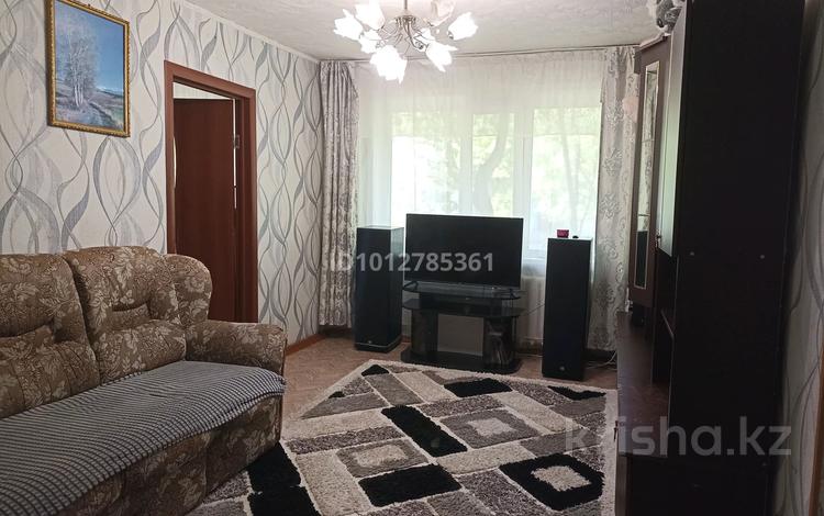 2-комнатная квартира · 46 м² · 1/5 этаж, Майкудук, Майкудук, 13й микрорайон 35 за 12 млн ₸ в Караганде, Алихана Бокейханова р-н — фото 2