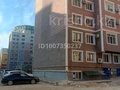 Свободное назначение, офисы, магазины и бутики, склады, салоны красоты, медцентры и аптеки, образование, развлечения · 80 м² за 10.1 млн 〒 в Актау, 16-й мкр 