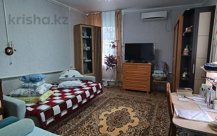 Үйдің бір бөлігі · 1 бөлме · 42 м² · 1 жүзд., Железнодорожная 10, бағасы: 7 млн ₸ в Уральске — фото 2