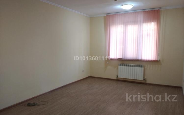 2-бөлмелі пәтер · 50 м² · 1/16 қабат, ЖК Солнечный квартал 8 — Рядом Перекресток Аль-Фараби угМаркова, бағасы: 300 000 ₸ в Алматы, Бостандыкский р-н — фото 2