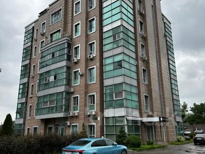 3-комнатная квартира · 136 м² · 3/7 этаж, Жамакаева 254/2 за 138 млн ₸ в Алматы, Медеуский р-н