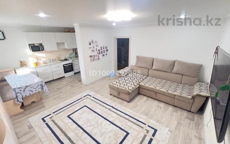 4-комнатная квартира · 82.2 м² · 3/12 этаж, 15 микрорайон 18 за 35 млн ₸ в Семее, Красный Кордон — фото 4