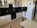 4-комнатная квартира · 102 м² · 9/10 этаж, 10 мкр 25 за 350 000 ₸ в Аксае — фото 2