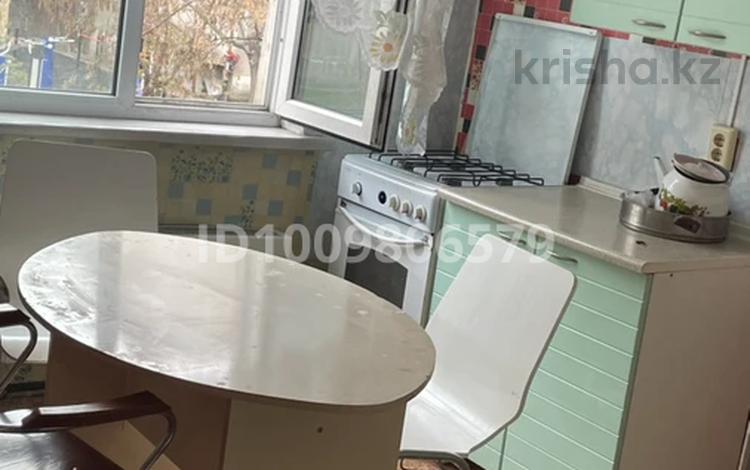 1-бөлмелі пәтер · 40 м² · 2/6 қабат, мкр Кокжиек 46, бағасы: 25 млн ₸ в Алматы, Жетысуский р-н — фото 2