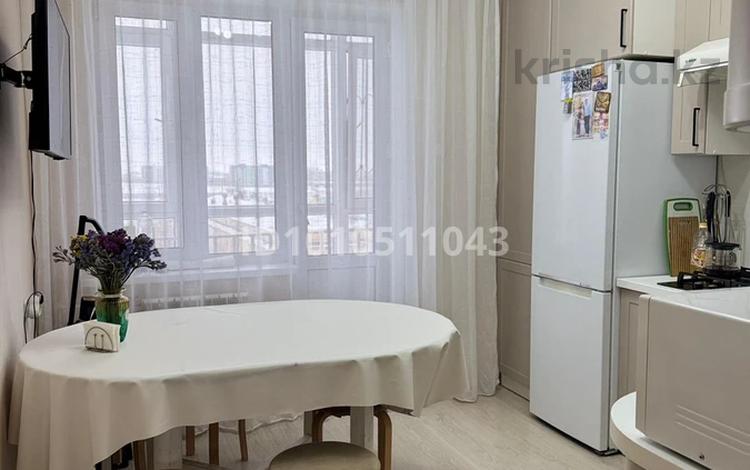 2-бөлмелі пәтер · 59.9 м² · 8/9 қабат, Политехническая 1/1, бағасы: 22 млн ₸ в Уральске — фото 2