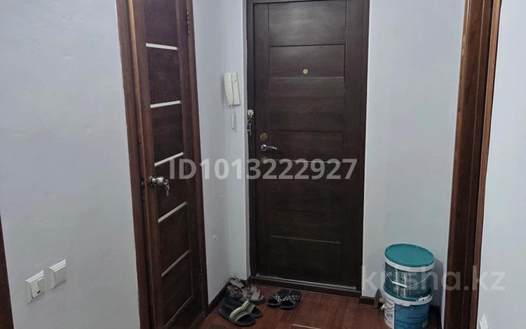 1-бөлмелі пәтер · 37 м² · 9/10 қабат, мкр 11 77, бағасы: 13.5 млн ₸ в Актобе — фото 2