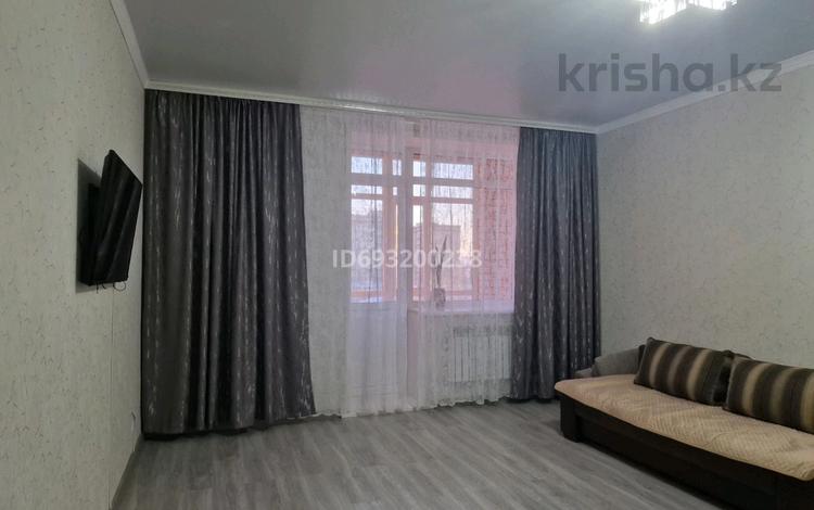 1-комнатная квартира · 50 м² · 5/9 этаж, Акана серэ 119а — Назарбаева за 150 000 ₸ в Кокшетау — фото 2