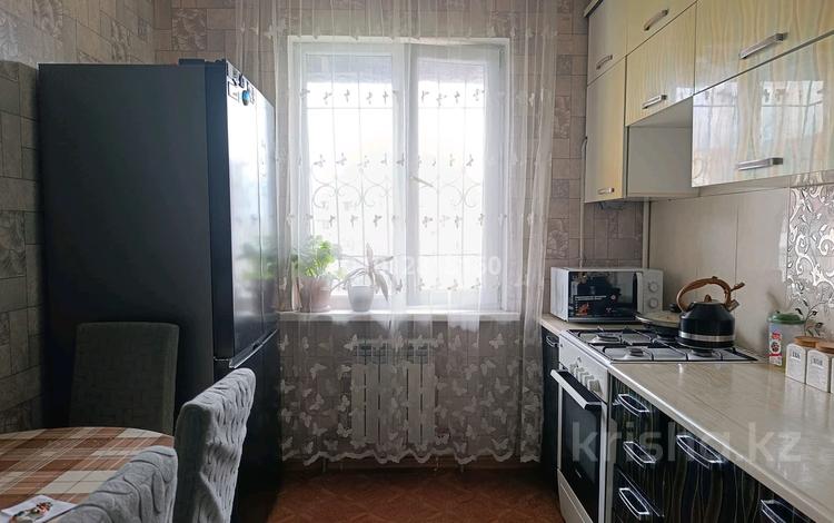 2-бөлмелі пәтер · 65 м² · 5/6 қабат, мкр Кокжиек 30 — На против школы 177, бағасы: 31 млн ₸ в Алматы, Жетысуский р-н — фото 2