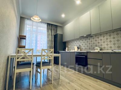 2-комнатная квартира, 55 м², 3/9 этаж помесячно, Казыбек би 5А — Толе би за 300 000 〒 в Астане, Есильский р-н