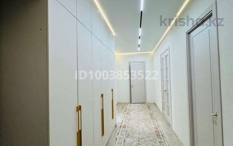 3-бөлмелі пәтер · 111.4 м² · 8/10 қабат, мкр. Алтын орда, Санкибай батыра 177А — Дәруге қарсы, бағасы: 53 млн ₸ в Актобе — фото 2