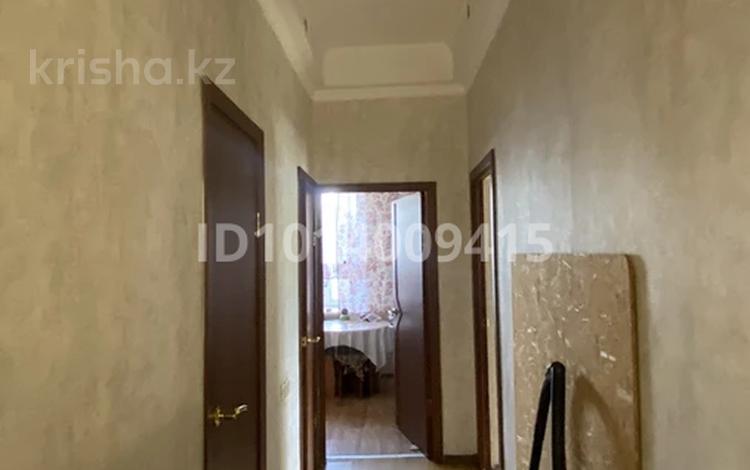 2-комнатная квартира · 60.3 м² · 2/2 этаж, мкр Михайловка , мкр Михайловка Проспект Бухар-Жырау 1/4 — стадион Шахтер за 22 млн ₸ в Караганде, Казыбек би р-н — фото 2