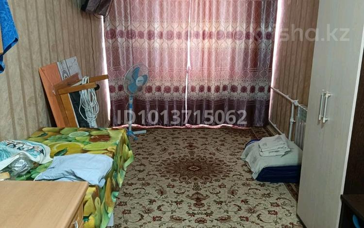 1-бөлмелі пәтер · 14 м² · 5/5 қабат, Бр Жубановых, бағасы: 2 млн ₸ в Актобе — фото 2