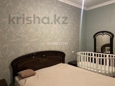 3-бөлмелі пәтер · 85 м² · 2/8 қабат, Мкр. Гульдер-1 1/4, бағасы: 260 000 ₸ в Караганде, Казыбек би р-н