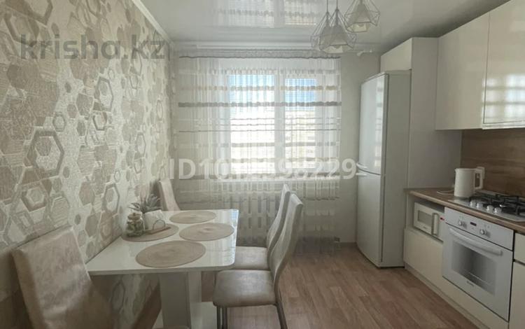 2-комнатная квартира · 50.2 м² · 8/10 этаж, 8-й микрорайон, Нет улицы — Пересечение улиц Чкалова / Арыстанбекова за 25 млн ₸ в Костанае — фото 2