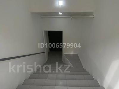 Свободное назначение, офисы, магазины и бутики, салоны красоты, медцентры и аптеки, образование, развлечения · 100 м² за 150 000 〒 в Актау, 32В мкр