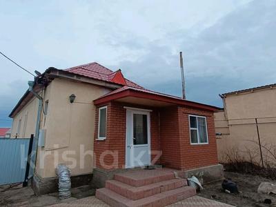 Отдельный дом • 4 комнаты • 120 м² • 4 сот., Базарбая Жуманиязова за 31 млн 〒 в Уральске