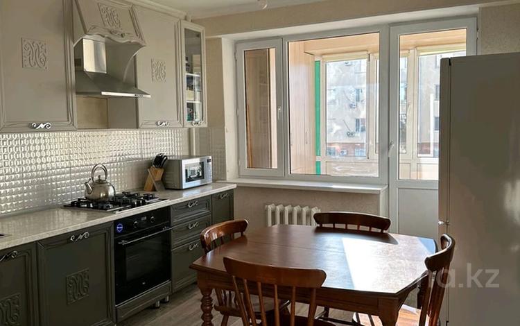 3-бөлмелі пәтер · 85 м² · 2/5 қабат, Бирлик 13, бағасы: 39 млн ₸ в Талдыкоргане — фото 2