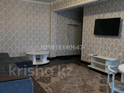2-комнатная квартира · 45 м² · 5/5 этаж, Назарбаева 3/1 — Район Дворца Спорта, напротив "Даниэля", за магазином "Статус" за 2 000 ₸ в Усть-Каменогорске, Ульбинский