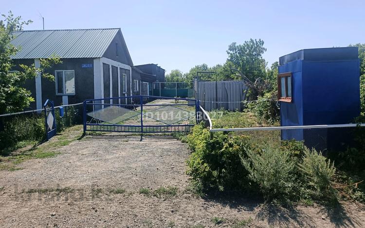 Часть дома · 4 комнаты · 70 м² · 30 сот., Ул.Алия Молдогулова 9/2 — 5 минуты от магазина "Татьяна" за 8 млн ₸ в Баймырза — фото 2