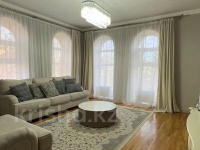 Аренда домов или дач в Астане: Отдельный дом · 7 комнат · 420 м², мкр Комсомольский — Хан Шатыр за 3.7 млн 〒 Отдельный дом · 7 комнат · 420 м², мкр Комсомольский — Хан Шатыр за 3.7 млн 〒 в Астане, Есильский р-н