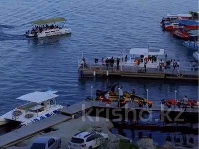 2-комнатная квартира · 73 м² · 4/9 этаж, 4А мкр, 4а мкрн 60 — Вид на море со всех окон за 30 000 ₸ в Актау