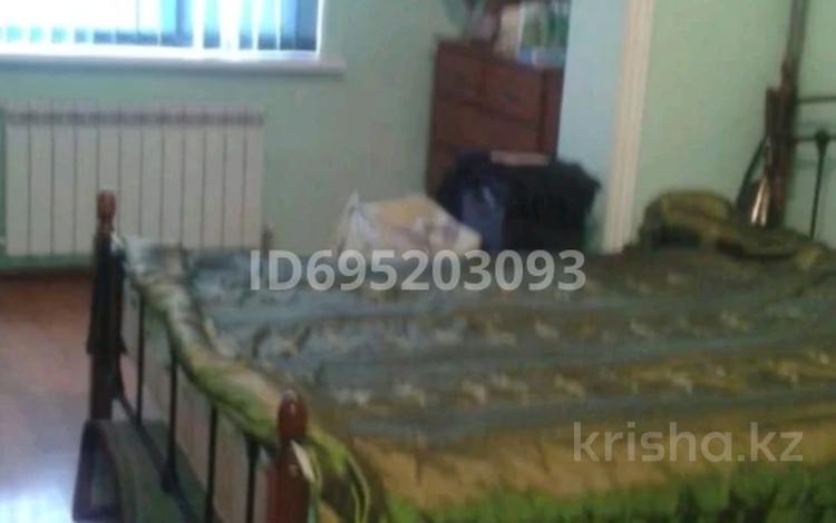4-бөлмелі пәтер · 80 м² · 2/5 қабат, мкр Восток 47 — улица Рыскулова, бағасы: 32 млн ₸ в Шымкенте, Аль-Фарабийский р-н — фото 9