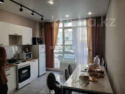 3-бөлмелі пәтер · 70 м² · 1/7 қабат, мкр Акбулак, Шарипова 206/5 — Шприпова/ Шұғыла, бағасы: 37 млн ₸ в Алматы, Алатауский р-н