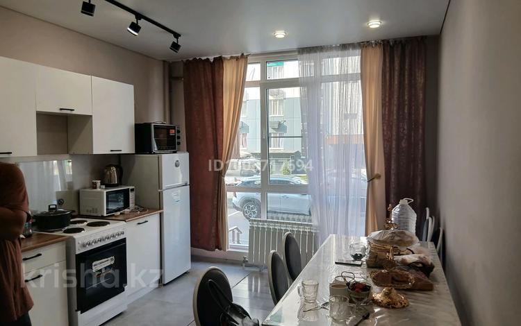 3-бөлмелі пәтер · 70 м² · 1/7 қабат, мкр Акбулак, Шарипова 206/5 — Шприпова/ Шұғыла, бағасы: 37 млн ₸ в Алматы, Алатауский р-н — фото 2