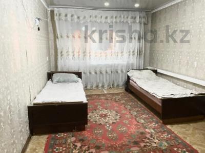 2-комнатная квартира · 43.2 м² · 5/5 этаж, Майкудук, 12й микрорайон за 8.4 млн ₸ в Караганде, Алихана Бокейханова р-н