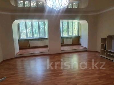 4-бөлмелі пәтер · 120 м² · 1/5 қабат, Мухита 73, бағасы: 180 000 ₸ в Уральске